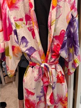 Natori XS robe